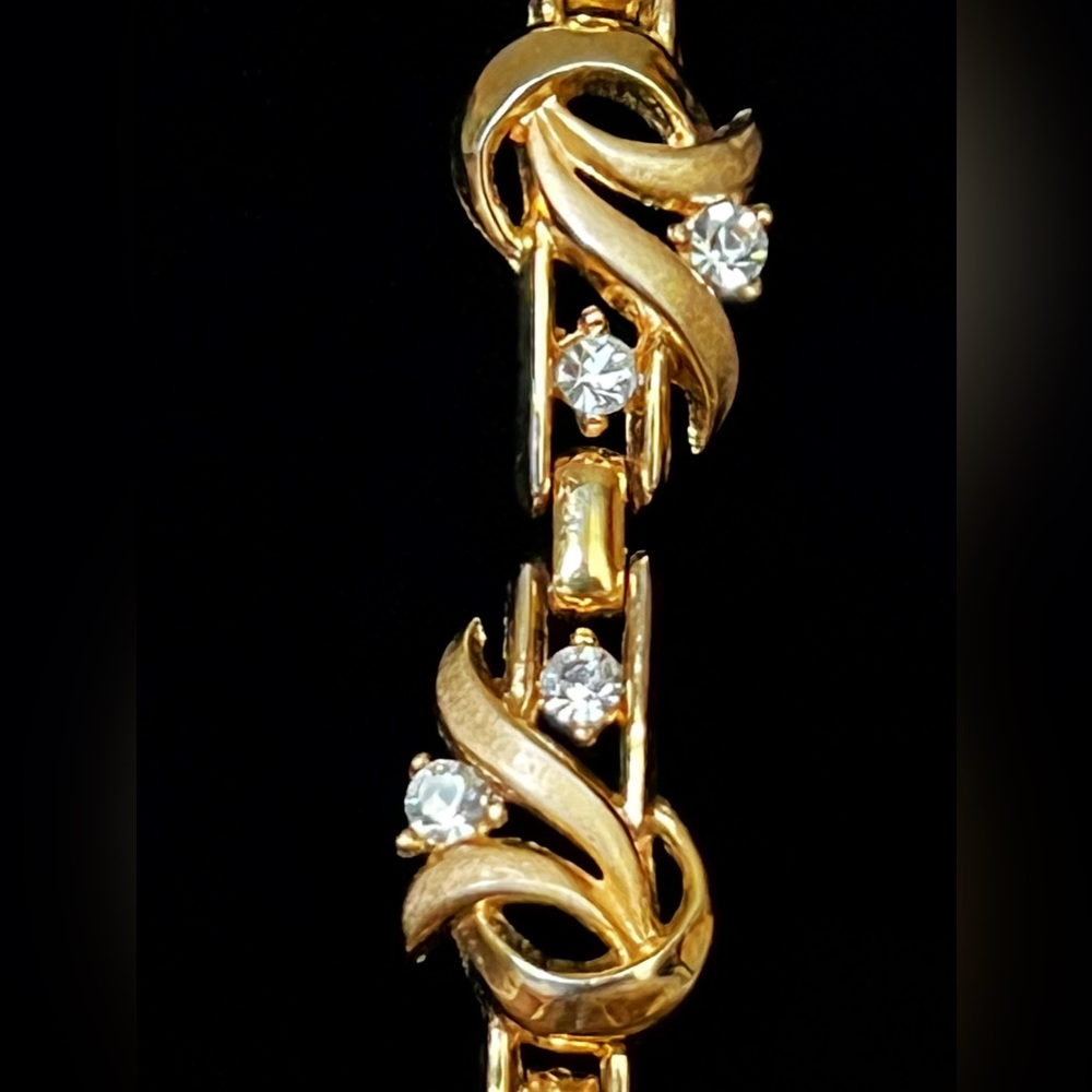 Vintage Crown Trifari 1955~1969 Gold Tone Trifanium w/Swarovski Crystal Bracelet - Picture 5 of 7